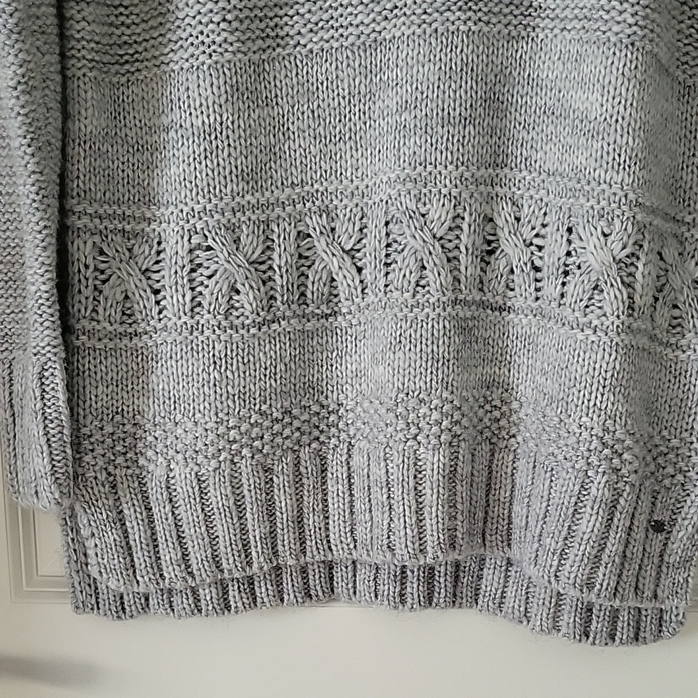 American Eagle Outfitters Light Gray Knit Sweater – Women’s Medium - Picture 6 of 11